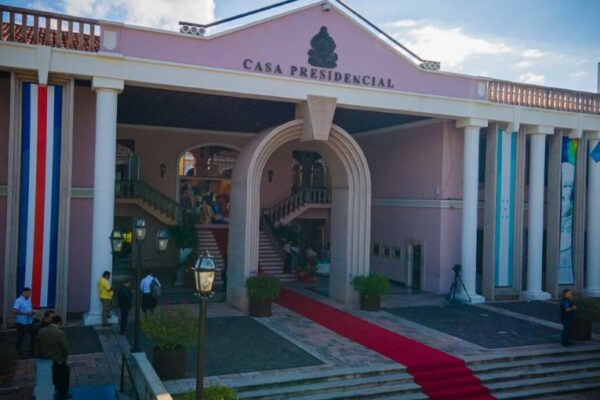 Casa Presidencial bajo fuerte seguridad por amenaza de protesta de socios de Korium